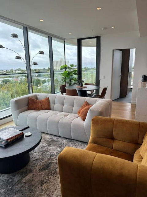 Modern 2 BRM Apt In Williamstown - Accommodation VIC 2