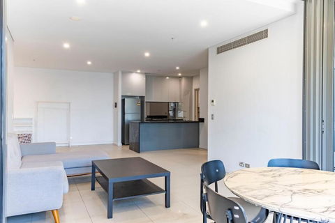 Modern 2B With Loft Bed Parking Central Mascot - Accommodation VIC 3