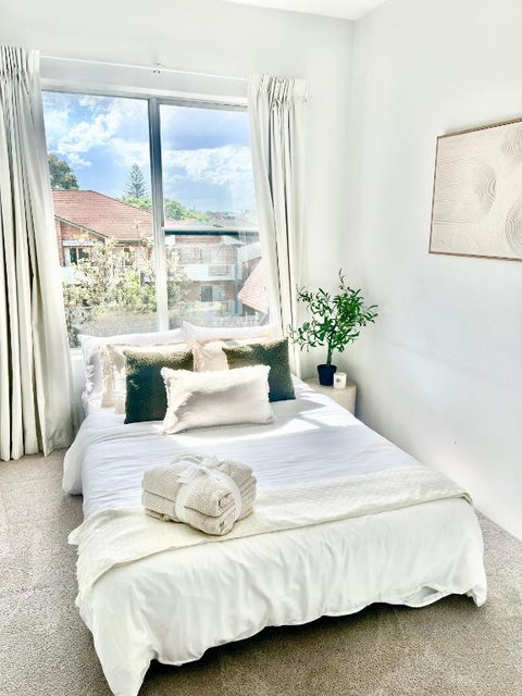 Modern 3BR Beachside Oasis - Accommodation VIC 2