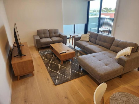 Modern Apartment Airport Area - Accommodation VIC 2