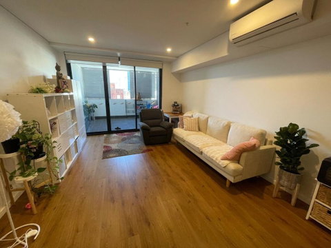 Modern Apartment Near Airport - Accommodation VIC 0