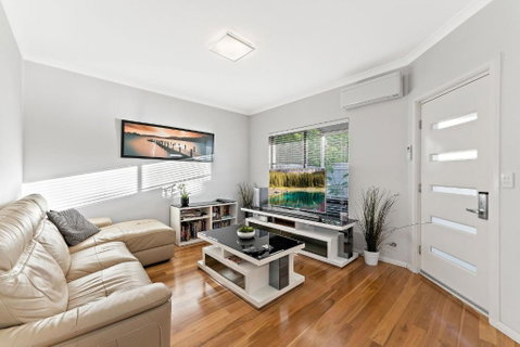 Modern Scarborough Townhouse - Accommodation VIC 1