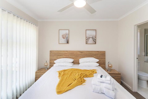 Morview Holiday Homes-Implala - Accommodation VIC 1