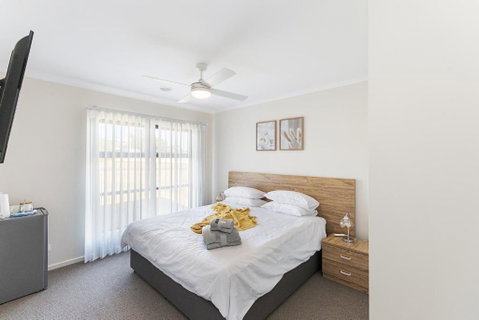 Morview Holiday Homes-Elephant - Accommodation VIC 0