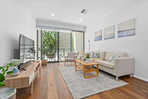 New Luxury Stylish Elegant Townhouse For Families - Accommodation VIC 1