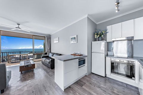 OCEAN VIEWS 16 Pool & Spa Wi-FI - Accommodation VIC 2