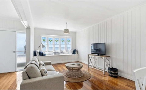 Ocean Views & City Convenience Perfect Getaway - Accommodation VIC 2