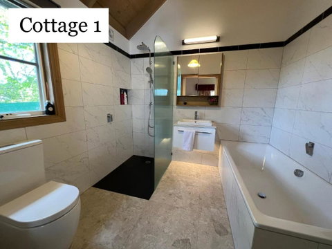Olinda Country Cottages - Accommodation VIC 3