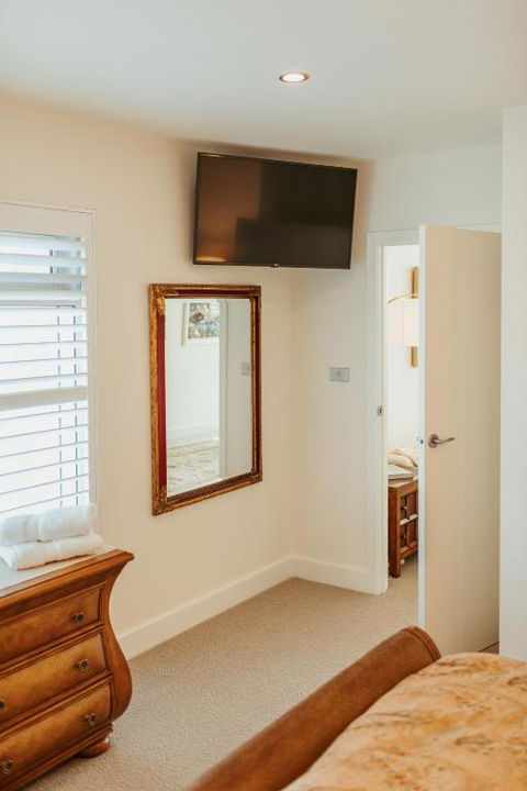 ONE Luxury Apartment - Accommodation VIC 3