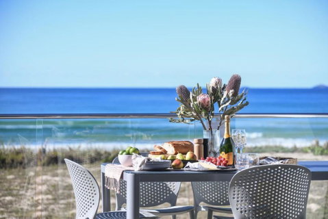 Pacific Dawn On The Beach Two - Accommodation VIC 3