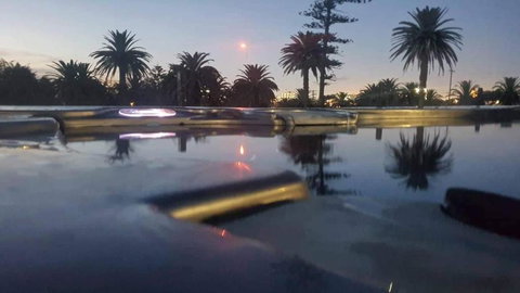 One Bedroom CBD Unit, Walk To Beaches & Cafes - Accommodation VIC 0