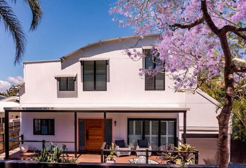 PACIFIC Stunning Coastal Home The Perfect Family Getaway - Accommodation VIC 0