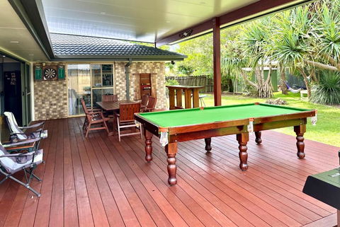 Pandanus Paradise. Newly Renovated 4 Bedroom Home - Accommodation VIC 1