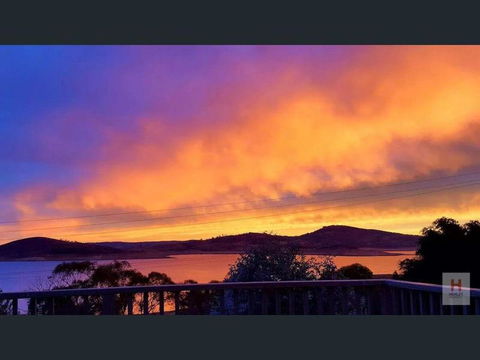Panoramic Lake View - Accommodation VIC 0