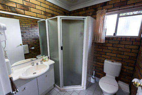 Park House Motor Inn - Accommodation VIC 2