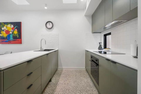 Peaceful Retreat With Backyard In Brunswick East - Accommodation VIC 3