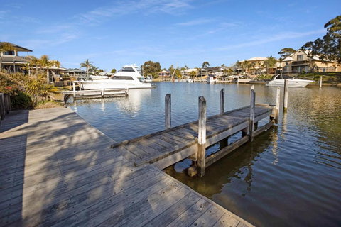 Pelican Brief - Accommodation VIC 2