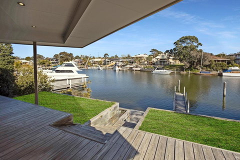 Pelican Brief - Accommodation VIC 3