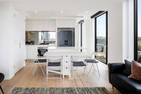 Perfect Haven In Spring Hill 2B1B And Parking - Accommodation VIC 1