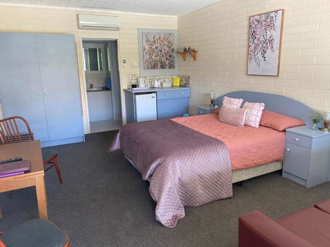 Peterborough Motel - Accommodation VIC 1