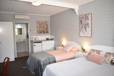 Peterborough Motel - Accommodation VIC 0