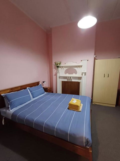 PETERBOROUGH HOTEL - Accommodation VIC 2