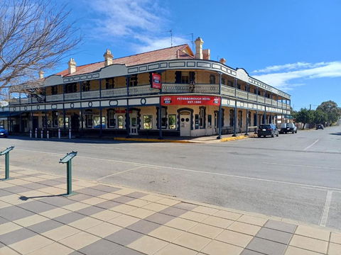 PETERBOROUGH HOTEL - Accommodation VIC 0