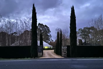 Petschel House with Accommodation VIC