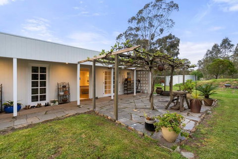 Piambong House - Accommodation VIC 1