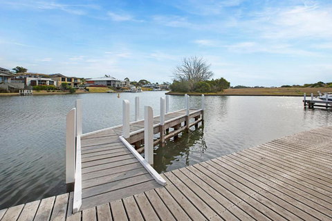 Pier 37 - Accommodation VIC 3