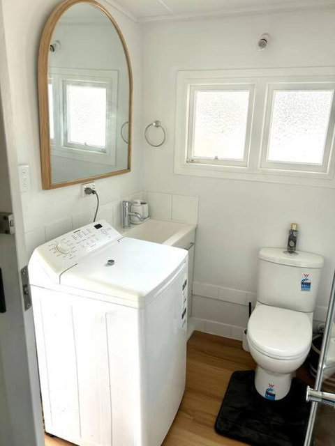 Pine Cottage - Accommodation VIC 2