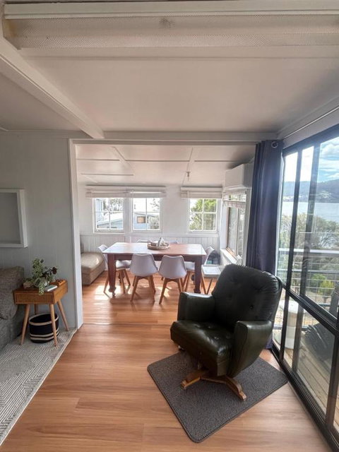 Pine Cottage - Accommodation VIC 0