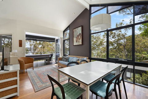 Pittwater Vistas - 5 Minutes To Palm Beach - Accommodation VIC 2