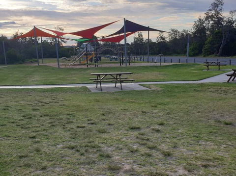 Play@Lakes - Accommodation VIC 3