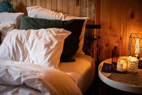 Poets Ode Featuring The Donkey Shed Theatre - Accommodation VIC 3