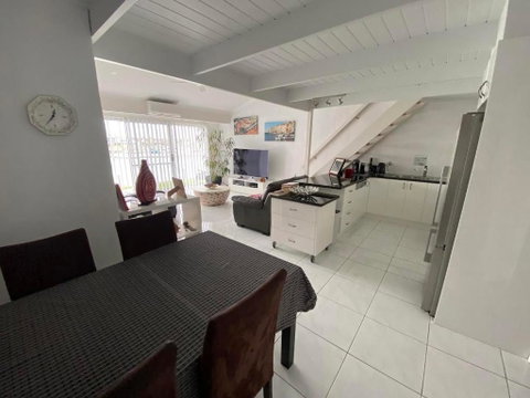 Port Lincoln Marina Waterfront Apartment - Accommodation VIC 2