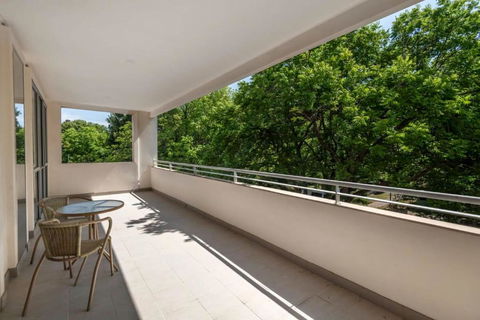 Quiet Apartment In Braddon ACT - Accommodation VIC 0