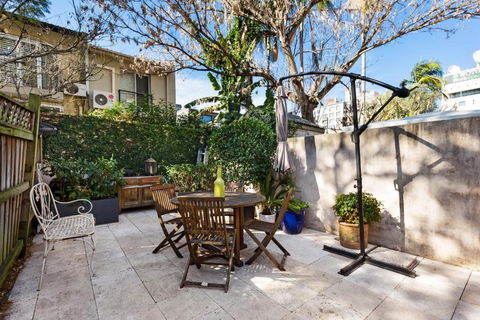 Pyrmont Self-Contained Terrace House (64 BUL) - Accommodation VIC 2