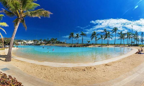 QCWA Cheerful Cottage - Airlie Beach - Accommodation VIC 3