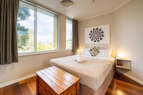 Quaint Auchenflower 1B1B Apt W Parking Close To UQ - Accommodation VIC 0