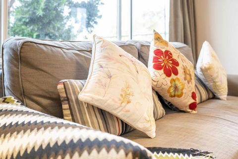 Quaint Auchenflower 1B1B Apt W Parking Close To UQ - Accommodation VIC 1