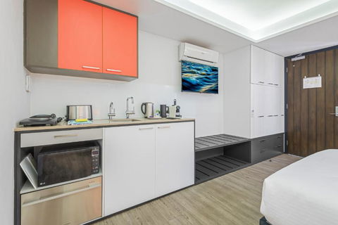 Quirky Studio With Sleek Decor In St Kilda - Accommodation VIC 1