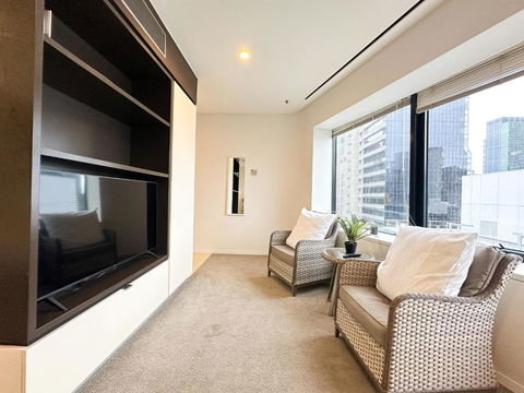 QV Central Oasis Contemporary City Getaway - Accommodation VIC 3