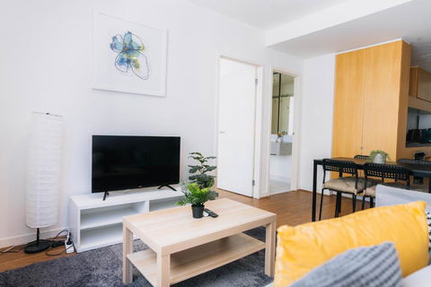 QV Urban SkyPool Residence - Accommodation VIC 2