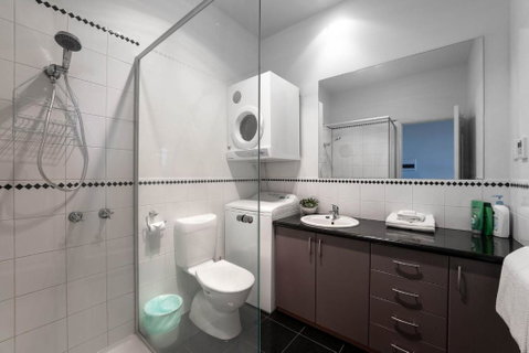 Raffless - Accommodation VIC 3