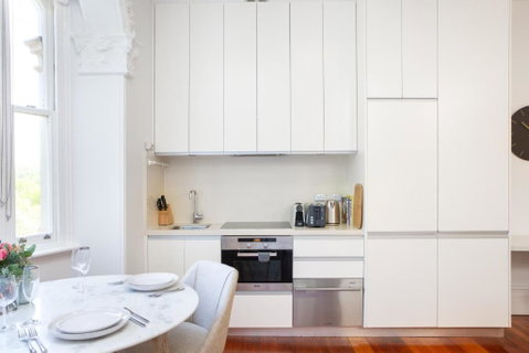 Ravenscourt S Studio Apartment Close To Everything - Accommodation VIC 2