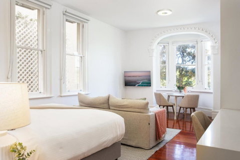 Ravenscourt S Studio Apartment Close To Everything - Accommodation VIC 0