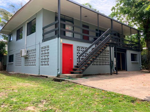 Red Door Cottage - Accommodation VIC 1