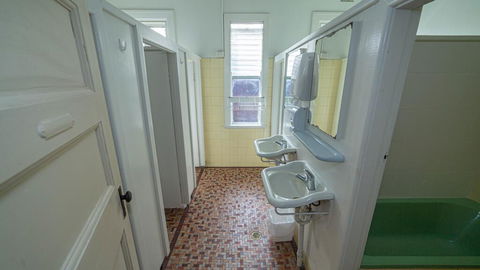 Australian Hotel - Accommodation VIC 0