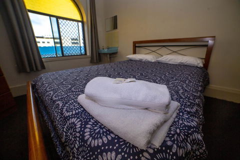 Australian Hotel - Accommodation VIC 1